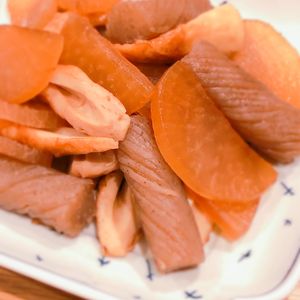 ミルクの作ってみた!投稿(節約食材でかさまし♡『染みうま！大根とちくわと蒟蒻の煮物』)