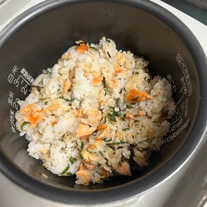 ちいさんの作ってみた!投稿(【鮭しそ昆布ごはん】炊いたご飯ですぐでき！栄養満点◎)