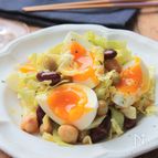 キャベツと豆のカレー卵なコンソメサラダ