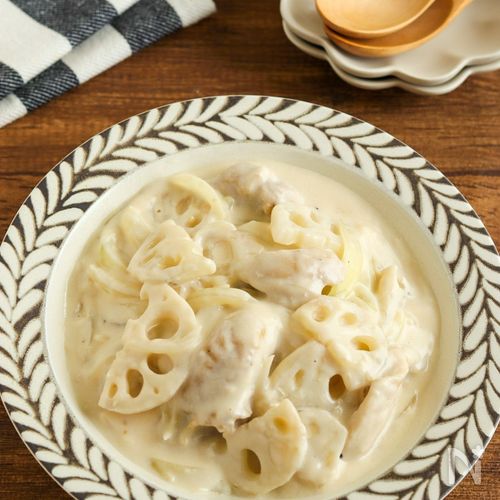 コク旨♡鶏肉とれんこんのチーズクリーム煮【生クリーム不要！】