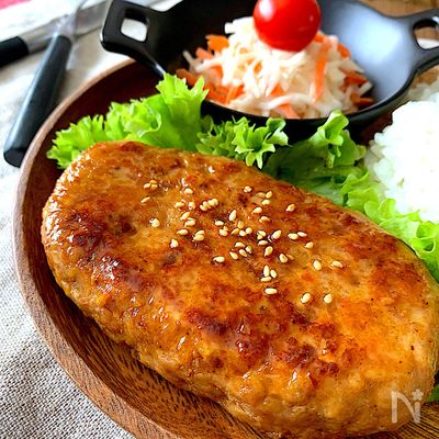 肉好き男子の胃袋と肉汁も抱えて離さない【ジューシー豚バーグ】