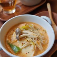 厚揚げときのこの豆乳チゲスープ