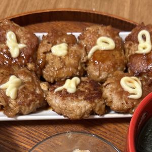 りっちゃんの作ってみた!投稿(彼ウケおかず!ごはんに合う『甘辛♡豚つくねマヨ』)