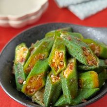 オクラのおかかラー油あえ♪食材1つで作る簡単副菜!