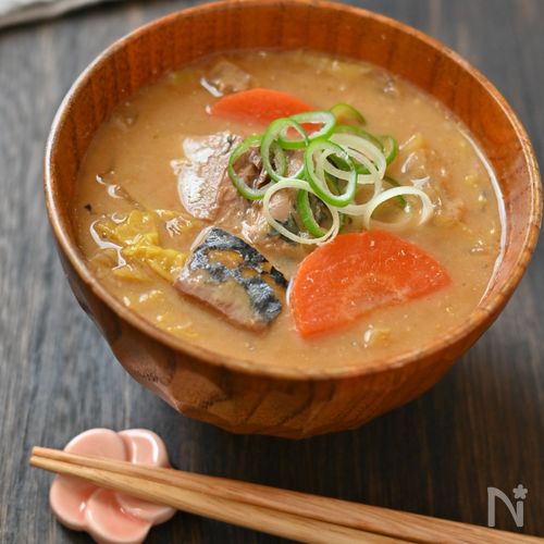 酒粕で仕立てる 鯖の味噌汁