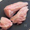鶏むね肉とブロッコリーの白だしレモン和え/塩こうじでしっとりの工程1