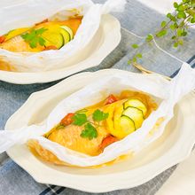 レンジで5分【夏野菜と鮭のコチュマヨ紙包み】暑い日もラクチン