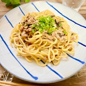 のりのり🐾🎀🤍の作ってみた!投稿(【5分で最強焼きそば】ツナと塩昆布焼きそば)