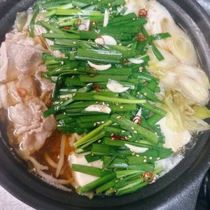 サラの作ってみた!投稿(【豚バラキャベツのもつ鍋風】焦がし醤油香る♬鍋の〆は辛麺風♡)