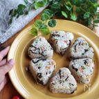 5分で完成！お好み焼き風おかずおにぎり