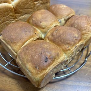 こむぎの作ってみた!投稿(レーズンミニ食パン。)