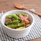 定番は味付けを一工夫＊アスパラベーコンの粒マスタード炒め♡