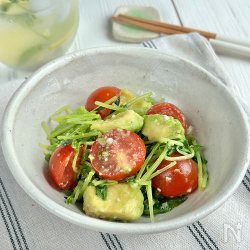 アボカドと豆苗とトマトの塩こうじナムル【夏の腸活におすすめ】