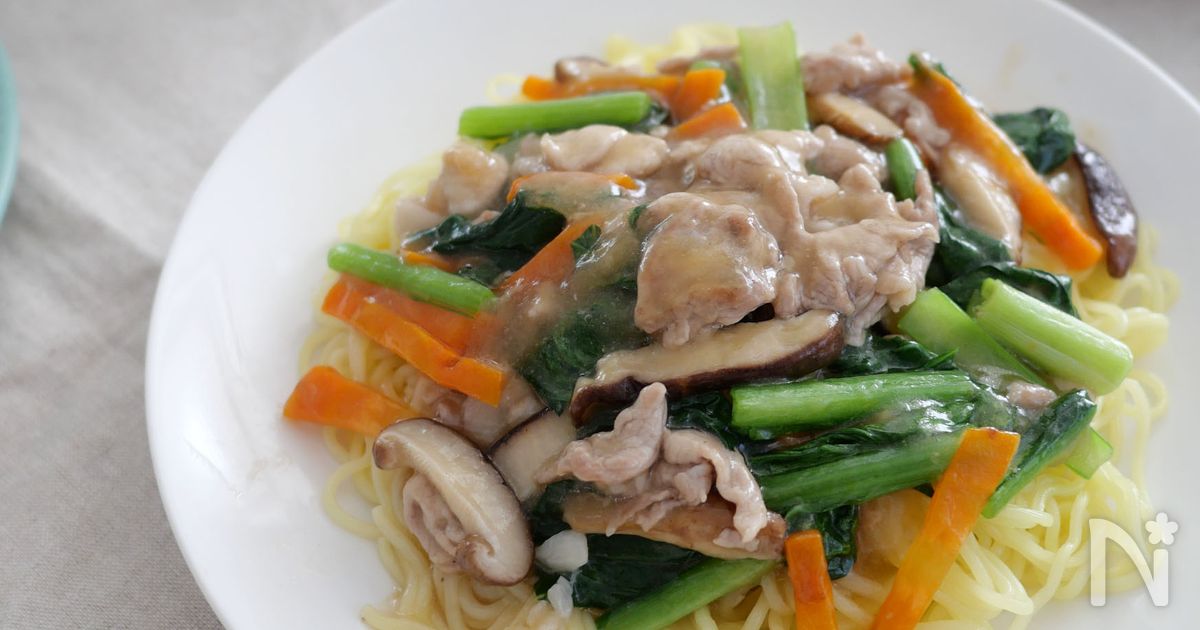時短かんたん 豚肉と小松菜しいたけのあんかけ焼きそば By お天気ママ 食養生研究家 レシピサイト Nadia ナディア プロの料理家のおいしいレシピ