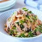 ご飯にも合う！【シャキシャキ豆苗の豚キムサラダ】
