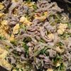 1556395の作ってみた!投稿(10分！バレない節約飯＼豚肉と豆苗の中華風卵炒め／)