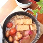 【STAUB】煮込むだけ！ウィンナーと厚あげの赤みそ洋風鍋
