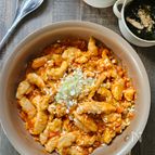 《ねだられレシピ》ワンバン簡単！プリプリ鶏むね肉チリソース煮