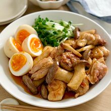 ごはんが進む甘辛味🤤『鶏ももとエリンギの照り焼き』
