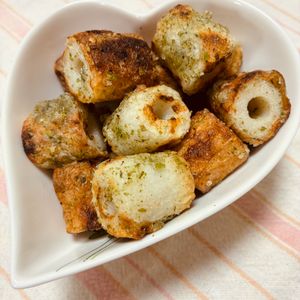 kkkの作ってみた!投稿(【一度食べたらハマる♡】やみつき副菜☆ちくわののり塩から揚げ)