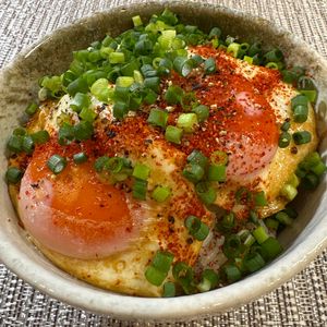楽ラク手抜キッチン🐶🐾の作ってみた!投稿(甘辛いタレが最高！目玉焼きごはん)