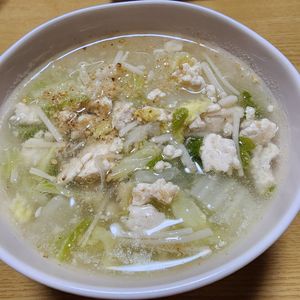 ナムディの作ってみた!投稿(ダイエットを助ける！鶏ひき肉とたっぷり白菜のごまとろスープ)