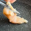 ワンパン♪切って混ぜて焼くだけ【ささみとオクラのチーズ焼き】の工程2