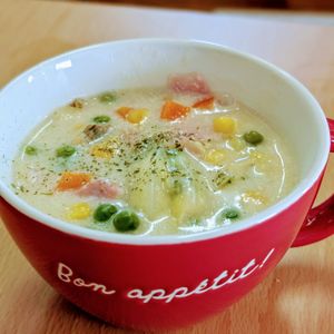 まゆのの作ってみた!投稿(たっぷり野菜で具沢山【クラムチャウダー】下処理無しで簡単！)