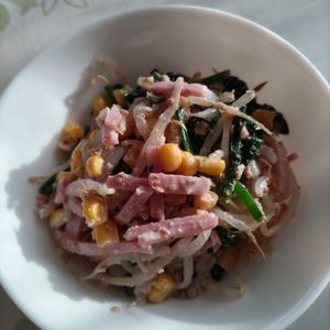 KUMIKOの作ってみた!投稿(ほうれん草ともやしの《おかかコーンサラダ》)