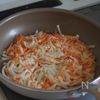 食べ出したら止まらない【玉ねぎとにんじんのチーズチヂミ】の工程3