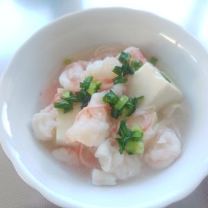 はるにゃんこの作ってみた!投稿(芯からぽかぽか♪ふわふわ豆腐とエビのとろ〜りあんかけ)
