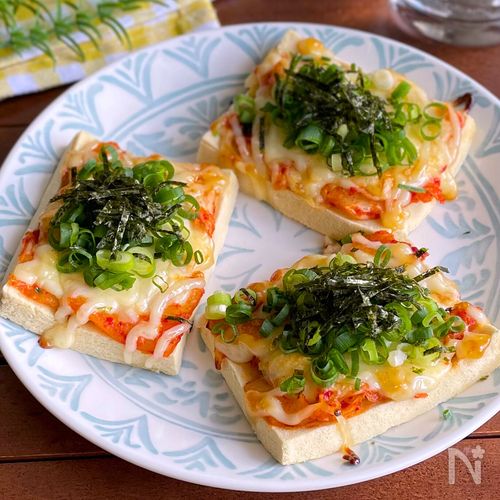 のせてトースターで焼くだけ♪「高野豆腐のキムチーズピザ」
