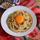 【バズレシピ】ふりかけるだけでやみつきパスタに！卵も絡めて誘惑度アップ！