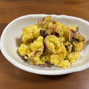 こむぎの作ってみた!投稿(くるみとレーズンのさつまいもサラダ)