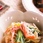 かにかまの旨味でお箸が止まらない♡もやしと青梗菜のナムル