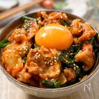 ワンパン10分でやみつき♡【スタミナ豚キムチ丼】