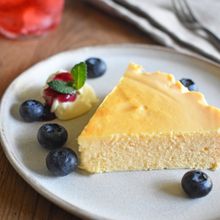 【混ぜて焼くだけ】生チーズケーキ