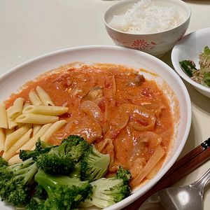 ケの作ってみた!投稿(煮込みは10分♪『チキンの濃厚♡トマトクリーム煮』)