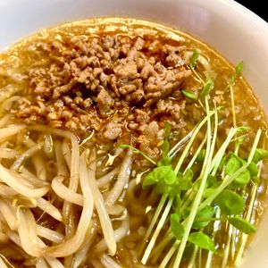 ゆかりの作ってみた!投稿(10分で即出来【中華屋のラーメンスープ】炒飯と一緒に！)