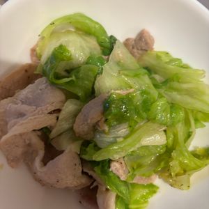 ほのかの作ってみた!投稿(超速かんたん!ご飯もお酒も止まらない!『塩だれ豚レタス』)