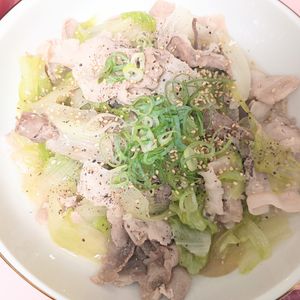 milkの作ってみた!投稿(超速かんたん!ご飯もお酒も止まらない!『塩だれ豚レタス』)