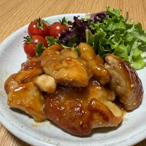 チコリーナの作ってみた!投稿(ワンパン10分！【鶏肉の甘酢胡麻炒め】ご飯すすむ♩)