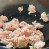 ワンパン!味付けこれだけ!ひき肉ときのこの鶏だしスープパスタの工程1