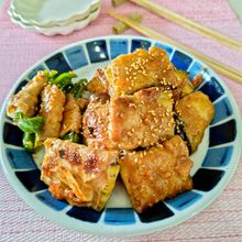 【ナスとピーマンの肉巻き】コチュジャンで味付け。ご飯が進む。