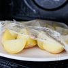 『豚バラ新じゃがとピーマンの辛味噌炒め』こってり♪ご飯が進むの工程1