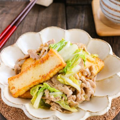 だし香る♡ごはんとの相性抜群!豚肉と白菜のとろーり和風煮