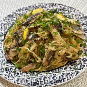 楽ラク手抜キッチン🐶🐾の作ってみた!投稿(缶詰で簡単♪オイルサーディンとエリンギのパスタ)