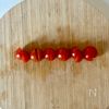 材料ふたつで副菜！《かぶとミニトマトの塩麹サラダ》の工程1