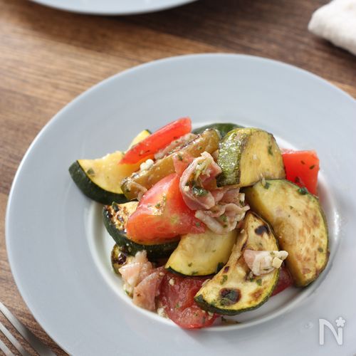 夏のごちそう常備菜【ズッキーニとトマトと生ハムのマリネ】