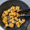 カレー親子丼│箸が止まらん♪ひと味違うやみつきどんぶりの工程3